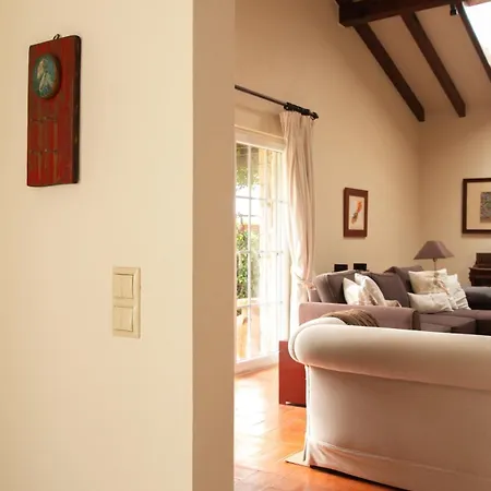 Roca Art House Дом отдыха *