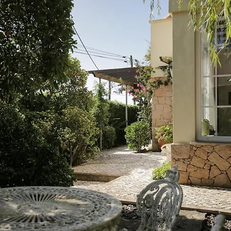 Дом отдыха Roca Art House